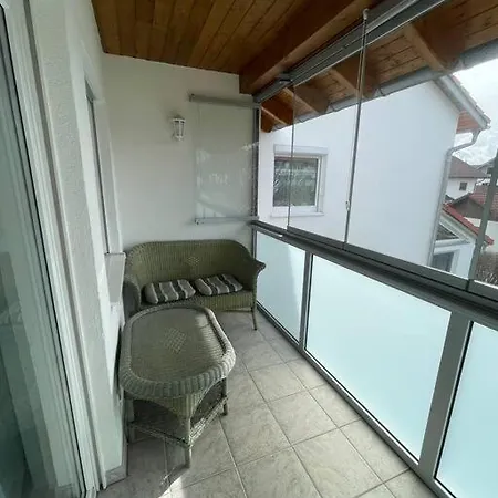 Grosse Mit Balkon Im Allgaeu *